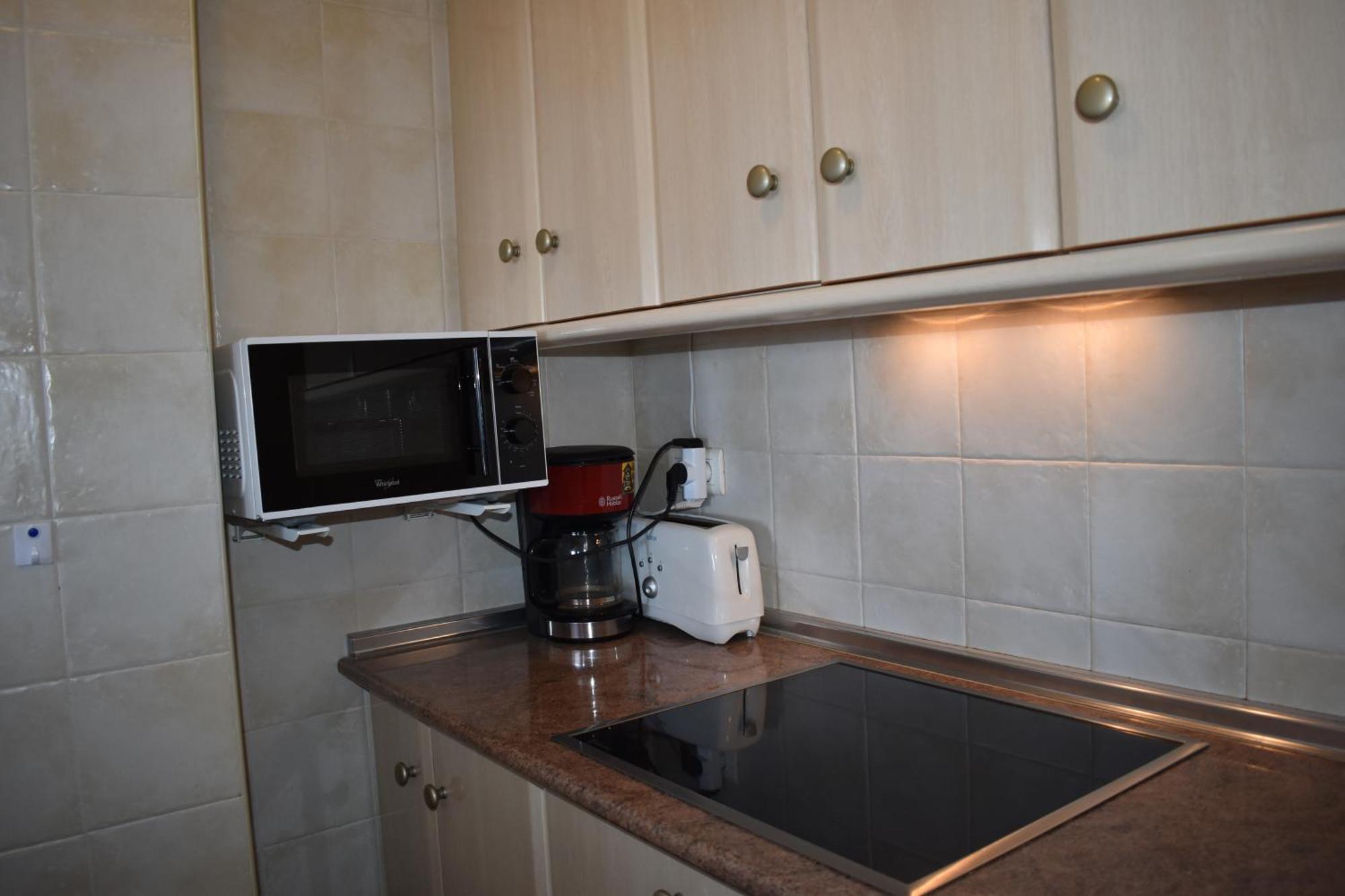 Fantastic Studio - Beachfront Apartment Торокс Екстериор снимка